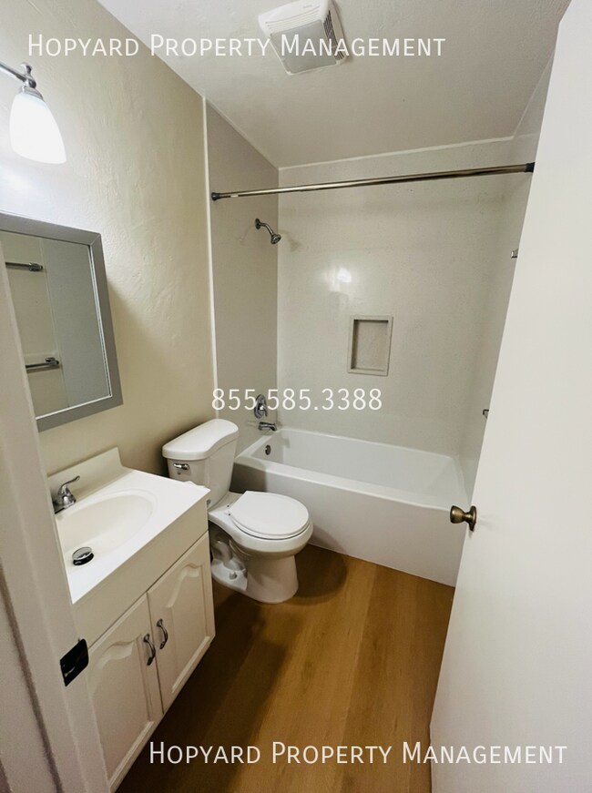 Building Photo - 8133 Arroyo Dr