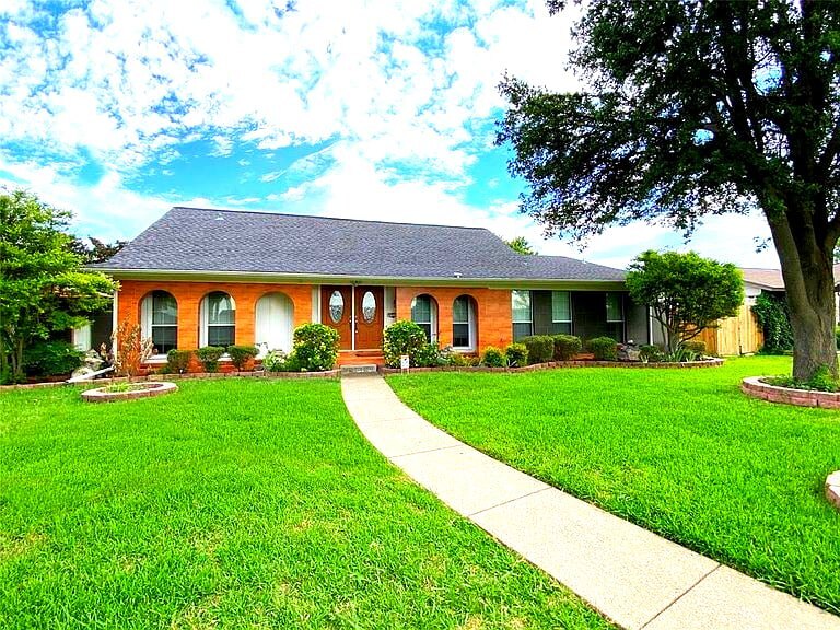 Primary Photo - 1316 Dunbarton Dr
