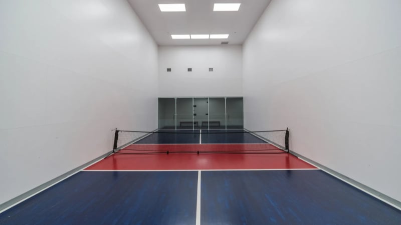 Building Photo - 1000 S Clark St