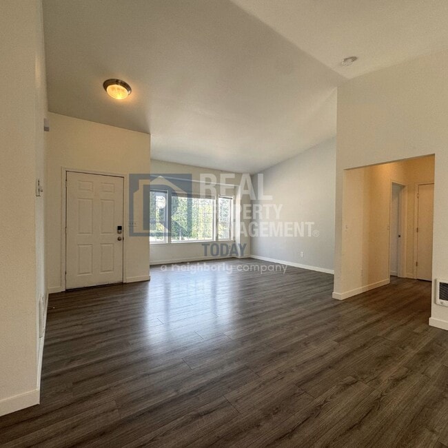 Building Photo - 20508 La Rita Dr E