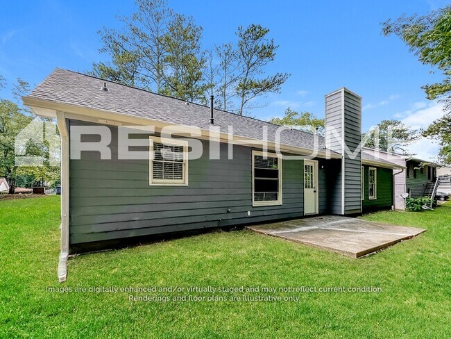 Building Photo - 7332 Fernwood Dr