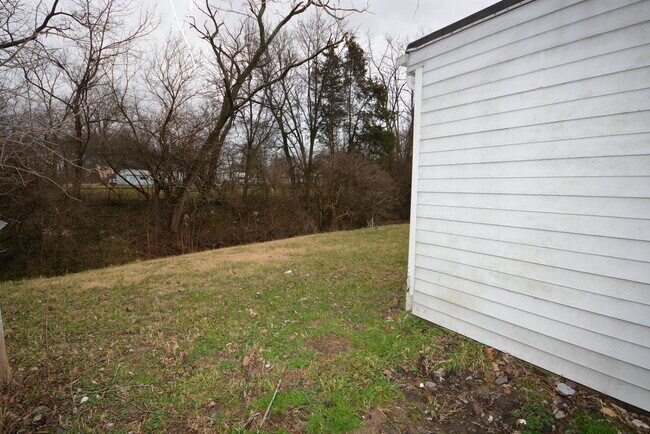 Building Photo - 10032 Regency Ct