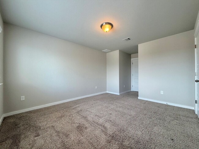 Building Photo - 5404 Bonneville Bend
