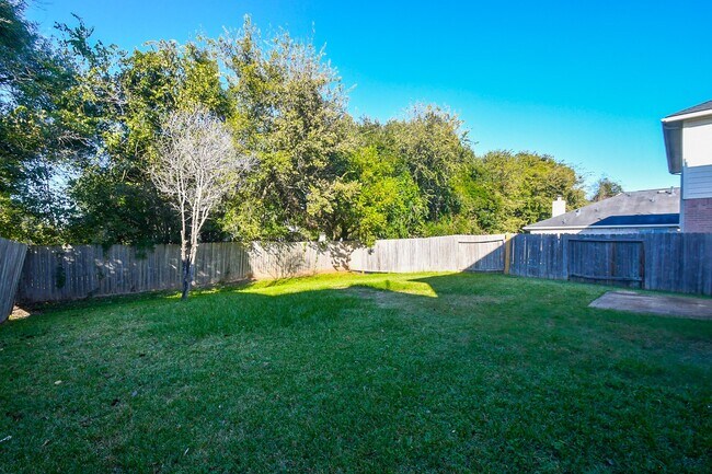 Building Photo - 16414 Pademelon Dr