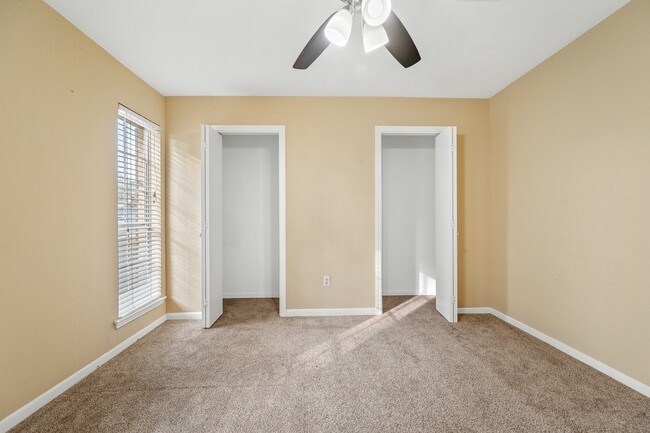 Building Photo - 9302 Claridge Dr