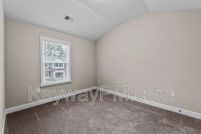 Building Photo - 3070 Venetian Dr