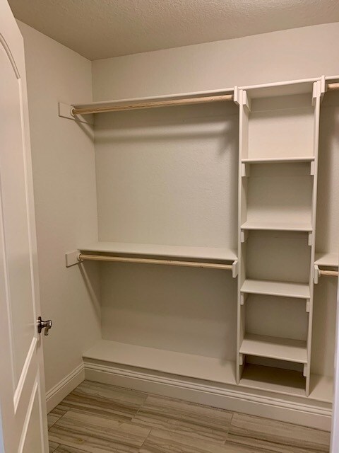 Building Photo - 5601 Sapphire Dr
