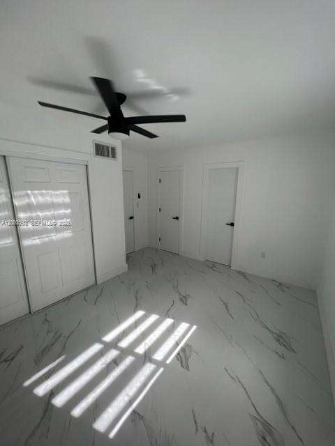 Building Photo - 4250 SW 67th Ave