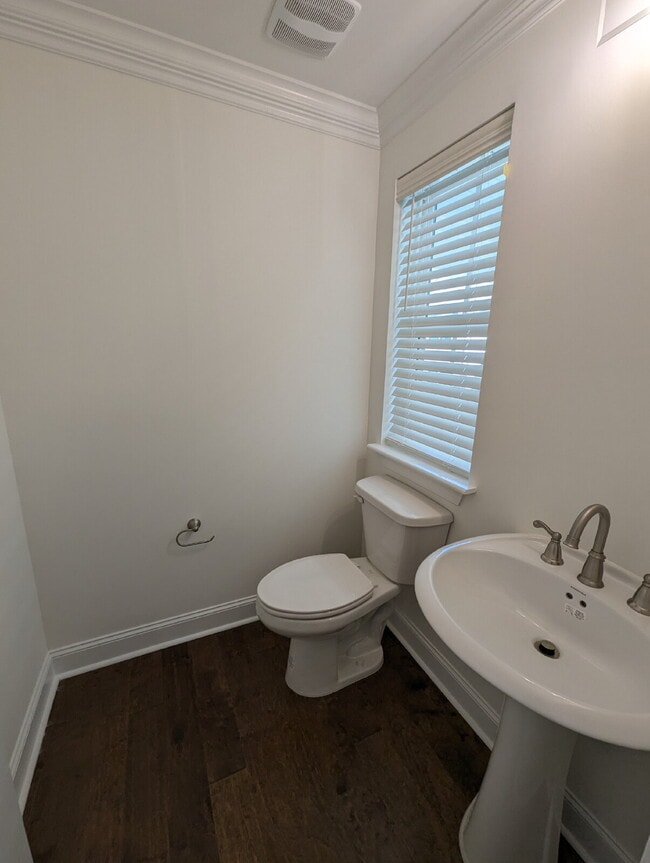 Building Photo - 353 Commonwealth Blvd