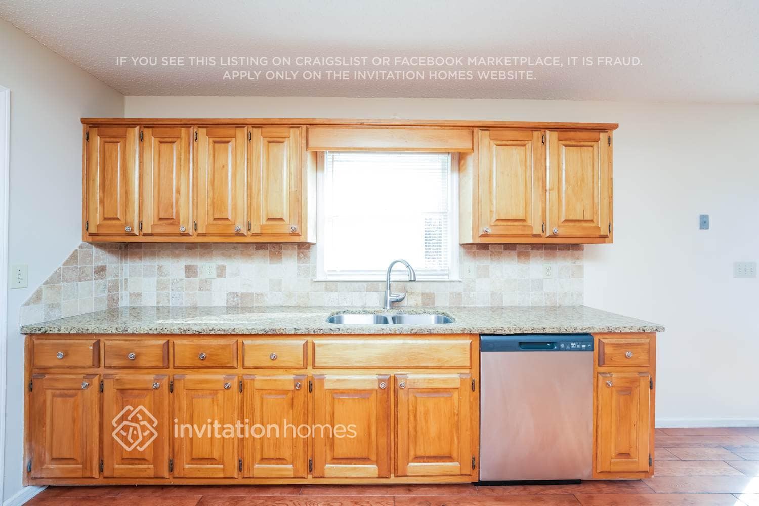 Building Photo - 2440 Sherrie Ln SW