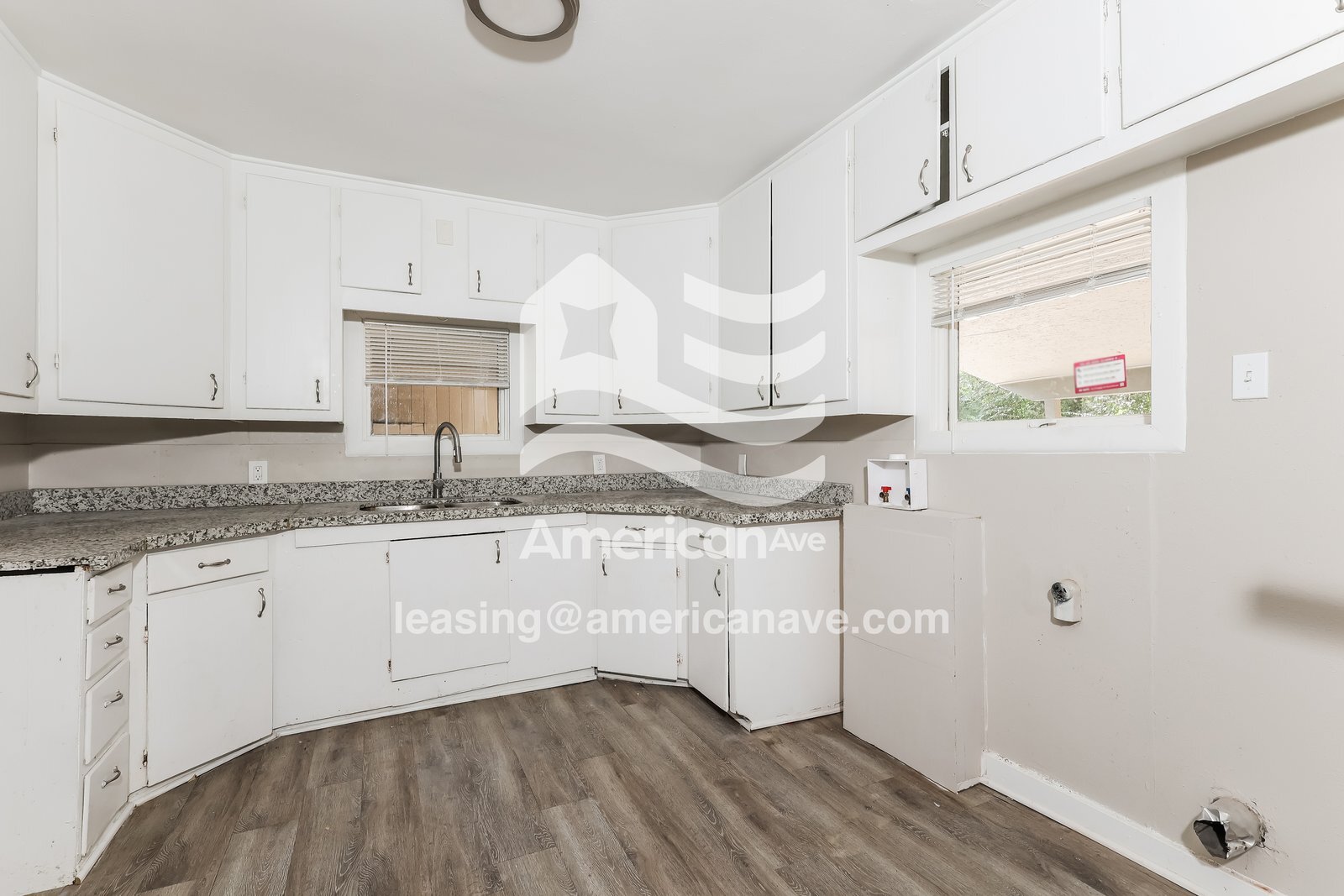Building Photo - 1744 Cheswood Dr