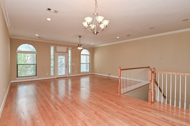 Building Photo - 2905 Leeland St