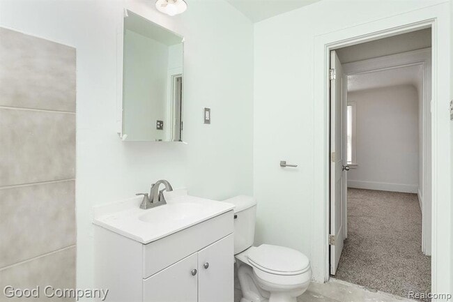 Building Photo - 12123 Santa Rosa Dr