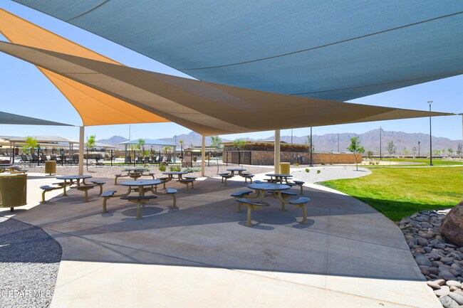 Building Photo - 51117 Desert Sunflower Ave
