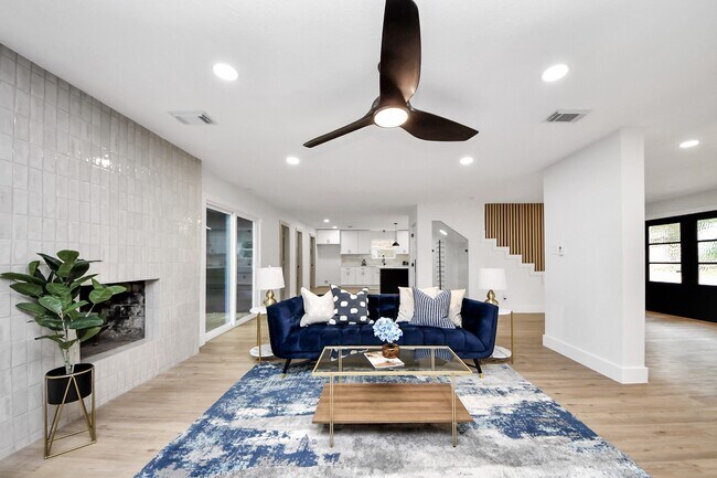Building Photo - 5614 Oakhaven Ln