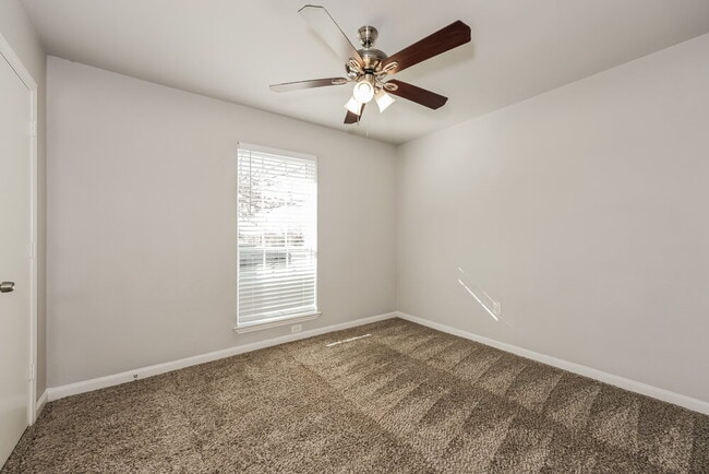 Building Photo - 5719 Myers Rd