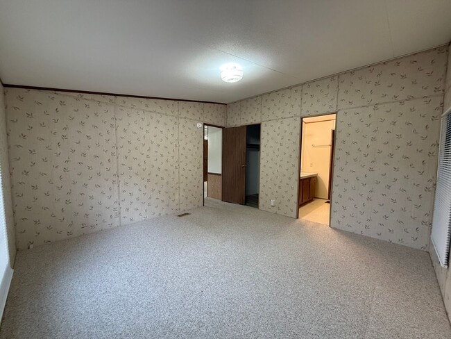 Building Photo - 3 Bedroom 2 Bathroom Home in Greene County...