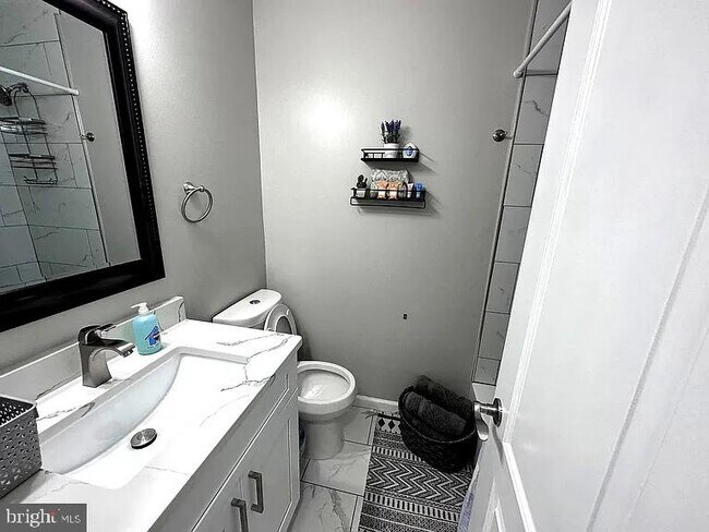 Building Photo - 1721 McCulloh St