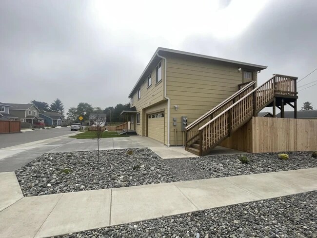 Building Photo - 1486 Gavin Ln