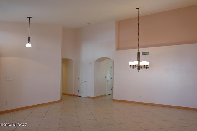Building Photo - 6831 W Rifle Way