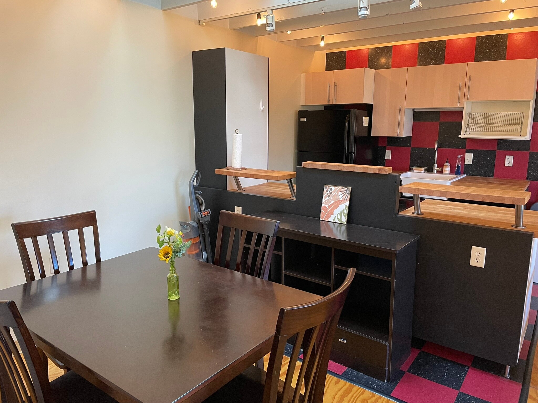 Building Photo - 2915 2nd Ave S