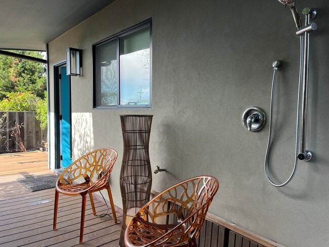 Building Photo - Exceptional Luxury One Bedroom Fully Furnished - Morro Bay w/Views