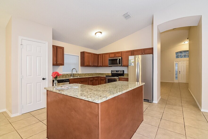 Building Photo - 1070 Corkwood Dr
