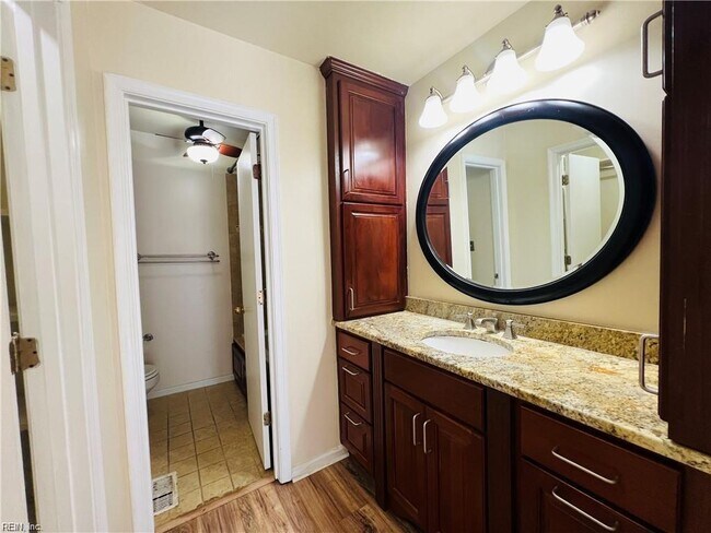 Building Photo - 12904 Daybreak Cir