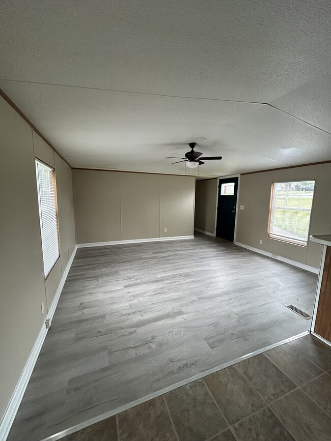 Building Photo - 114 Zackary St