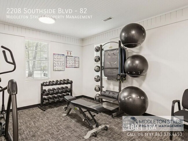 Building Photo - 2208 Southside Blvd