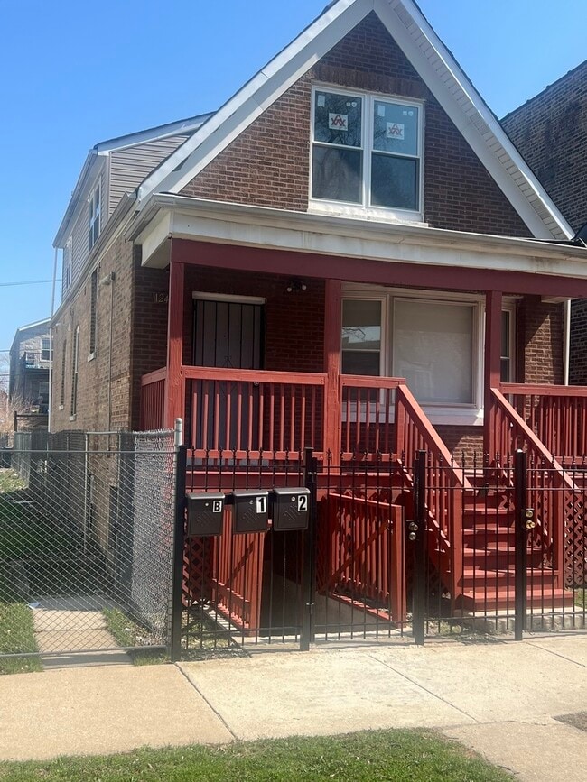 Building Photo - 1249 S Kolin Ave