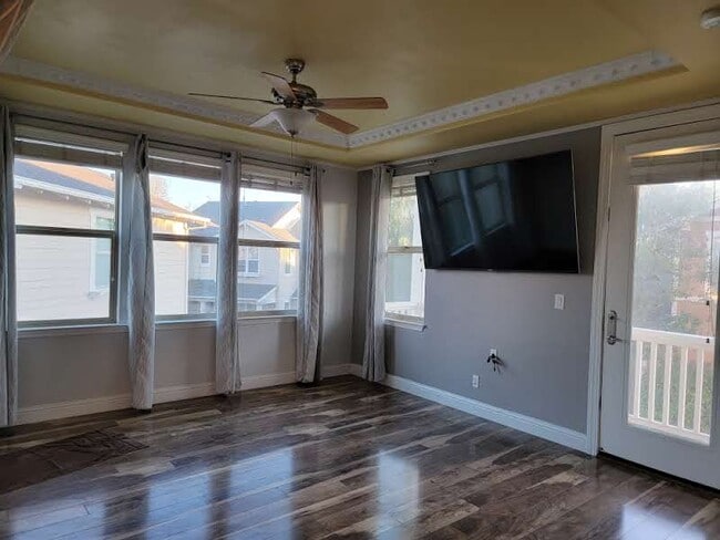 Building Photo - 469 Hawk Dr