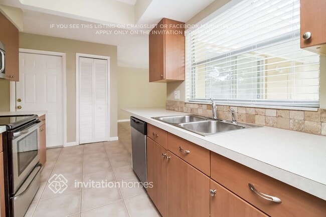 Building Photo - 111 Bilsdale Ct