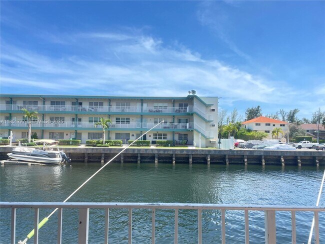 Building Photo - 3944 NE 167th St