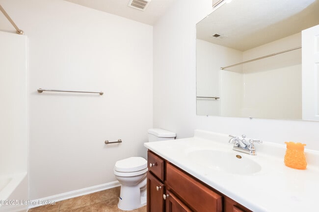 Building Photo - 8712 Chetwood Trace Dr