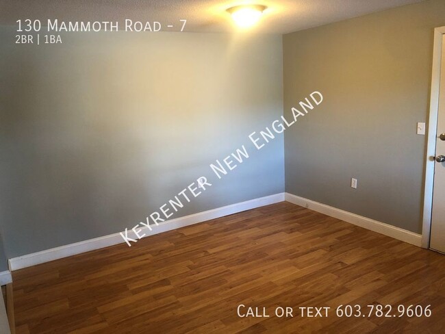 Building Photo - Updated 2 Bedroom, ground floor location a...