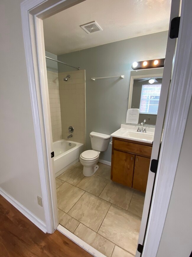 Building Photo - North Palms Courtyard - 610