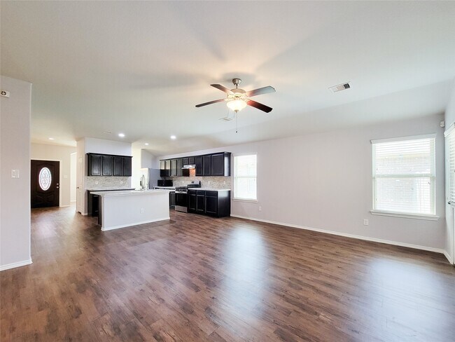 Building Photo - 5443 Dunsmore Harbor Ln