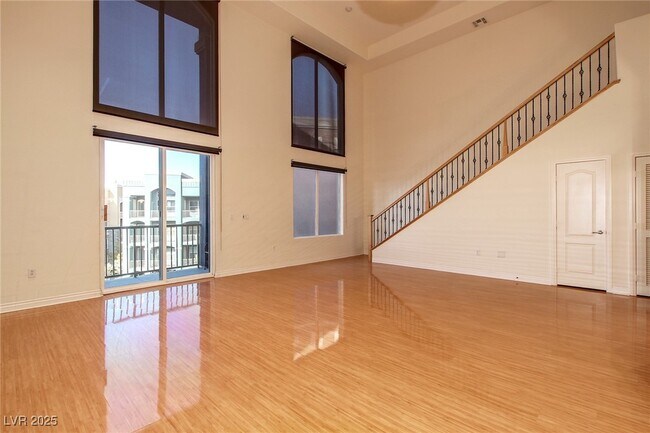 Building Photo - 62 E Serene Ave