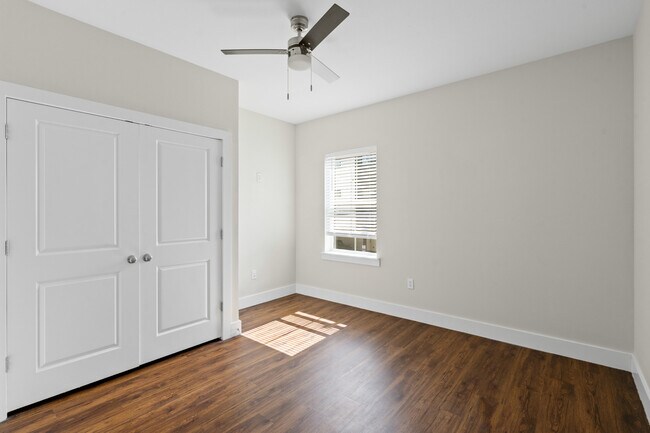 Building Photo - 3124 Lubbock Ave
