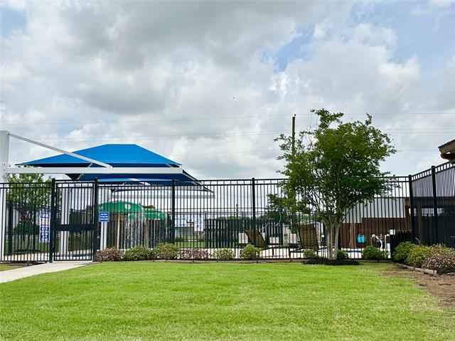 Building Photo - 1100 Blooming Prairie Trail