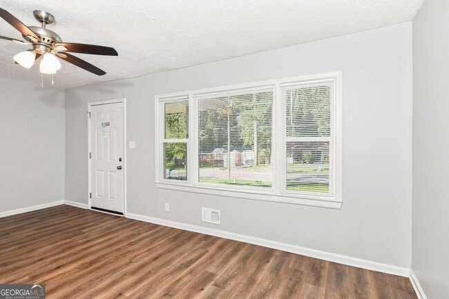 Building Photo - 1598 San Gabriel Ave