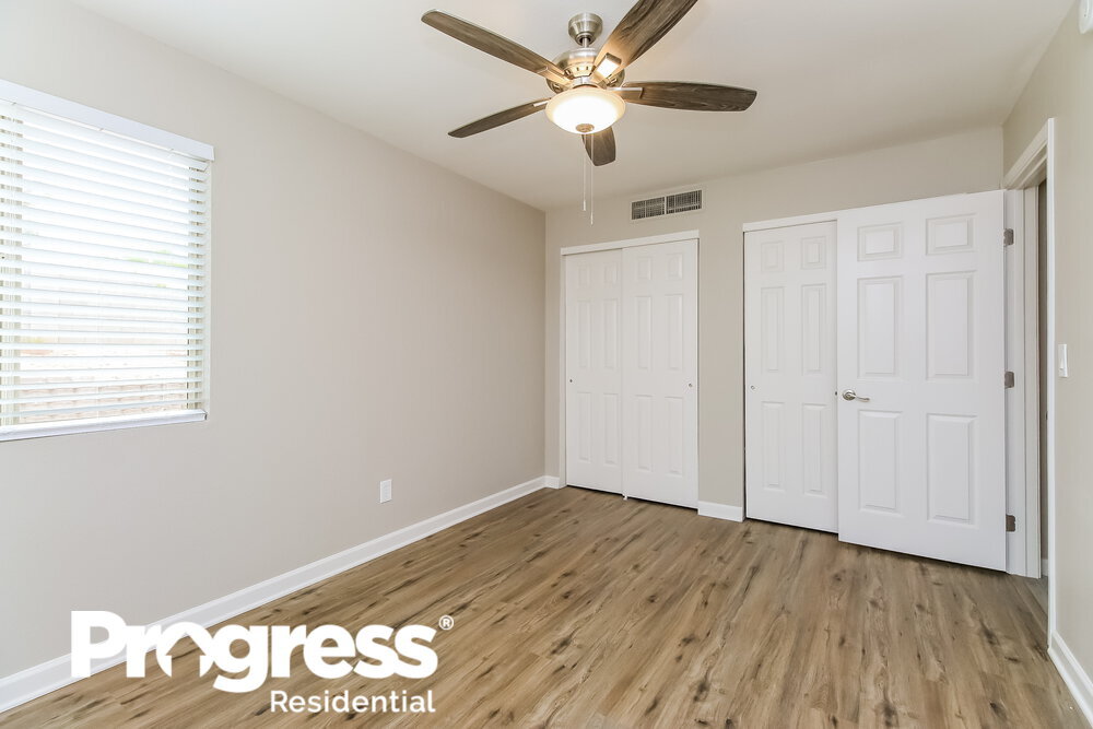 Building Photo - 9990 E Falcon Point Dr