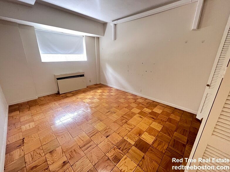 Building Photo - 101 Monmouth St