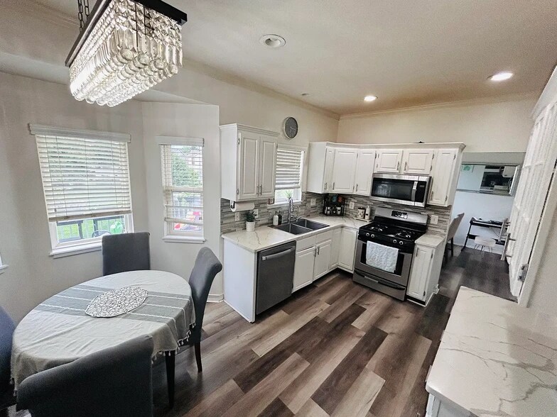 Building Photo - 5733 Bayberry Farms Dr SW