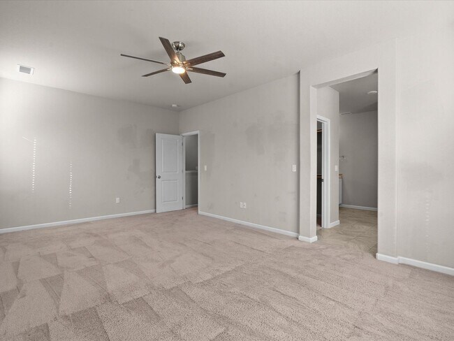 Building Photo - Move in Ready in the Heart of Reno