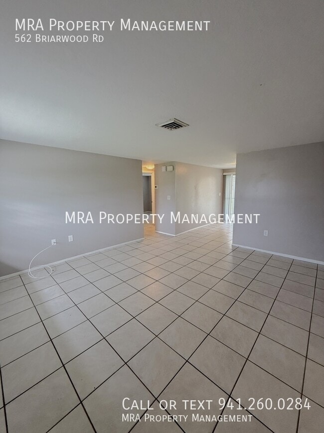 Building Photo - 562 Briarwood Rd