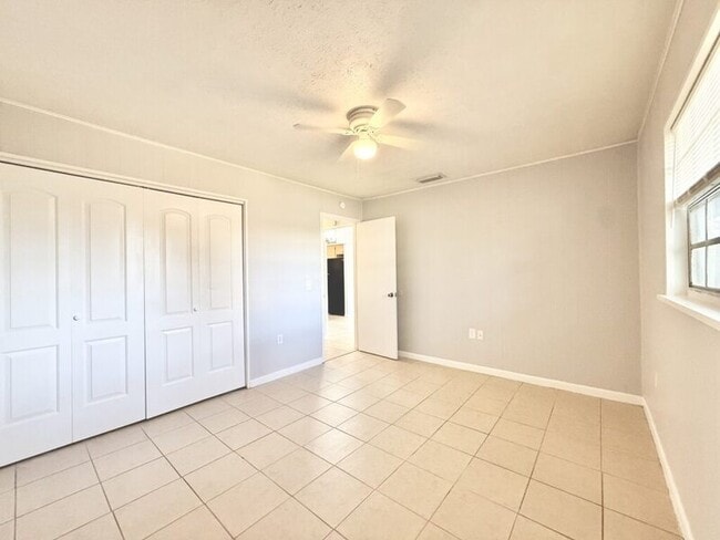 Building Photo - 1339 Eagleview Dr