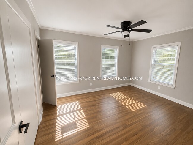 Building Photo - 408 Lanola Ct
