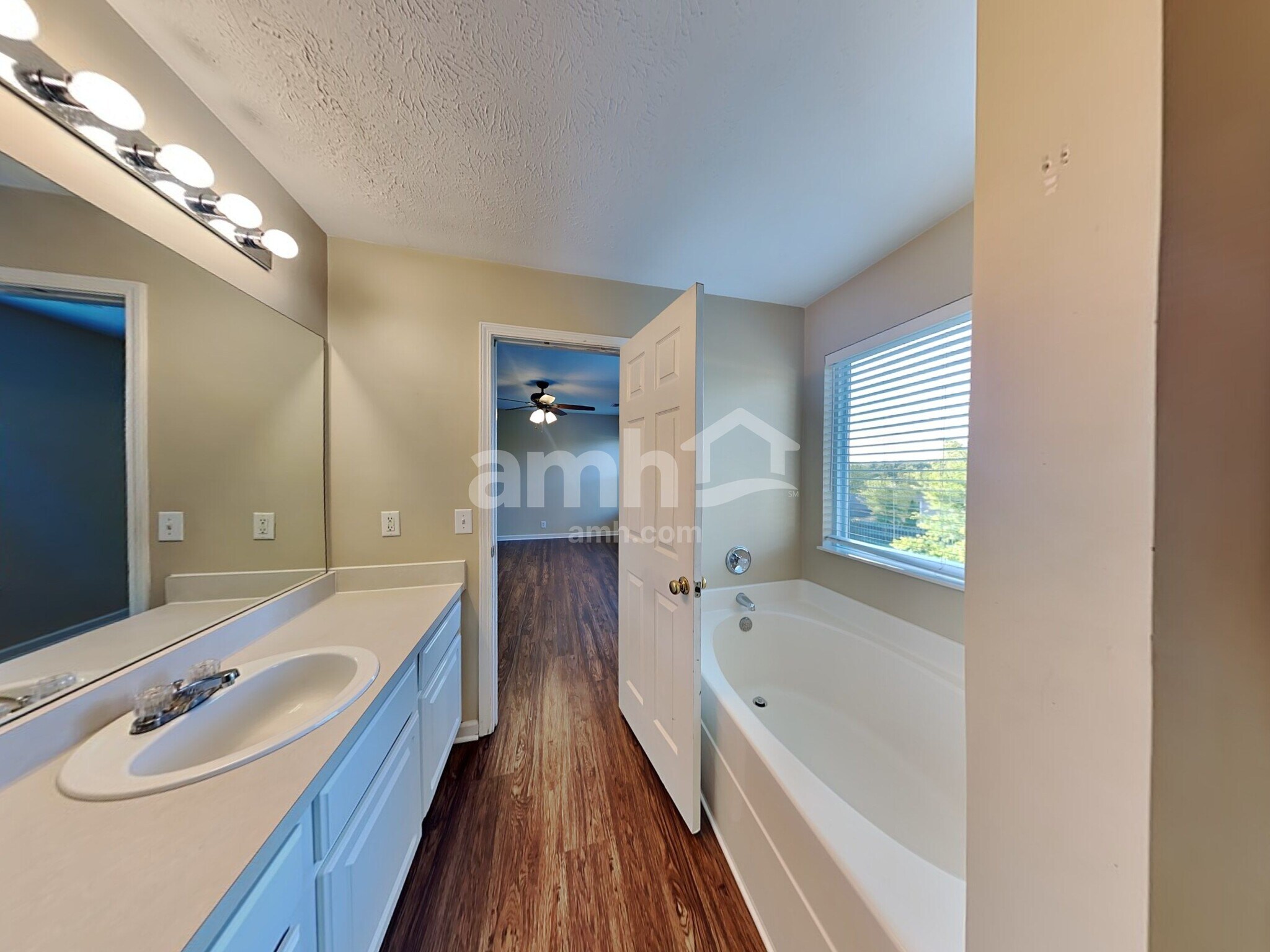 Building Photo - 2869 Paddle Wheel Dr
